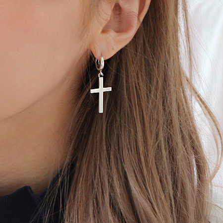 simple cross earring (silver 925)