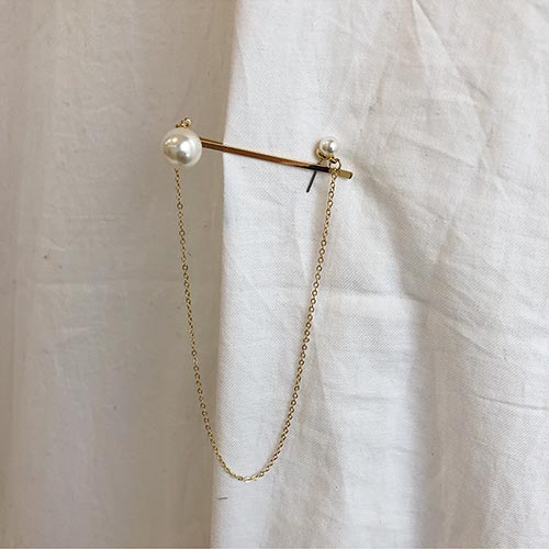 pearl pin + chain pearl earring