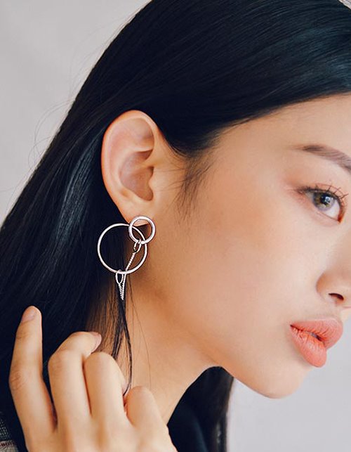 two rings chain earring