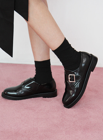 monk buckle loafer