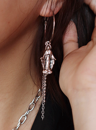 cross + ring rosario unbalance earring