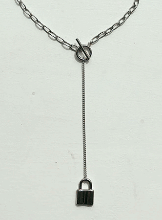 Y chain lock necklace