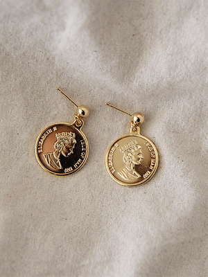 Elizabeth II coin earring