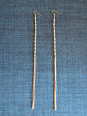 twist metal long earring (2 colors)