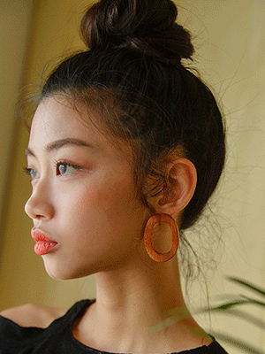 wooden earrings (2 colors)