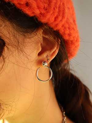 O ring + ball simple earring