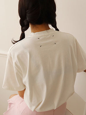 stitches simple T-shirt (4 colors)