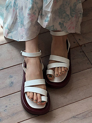 toe loop sandals (2 colors)