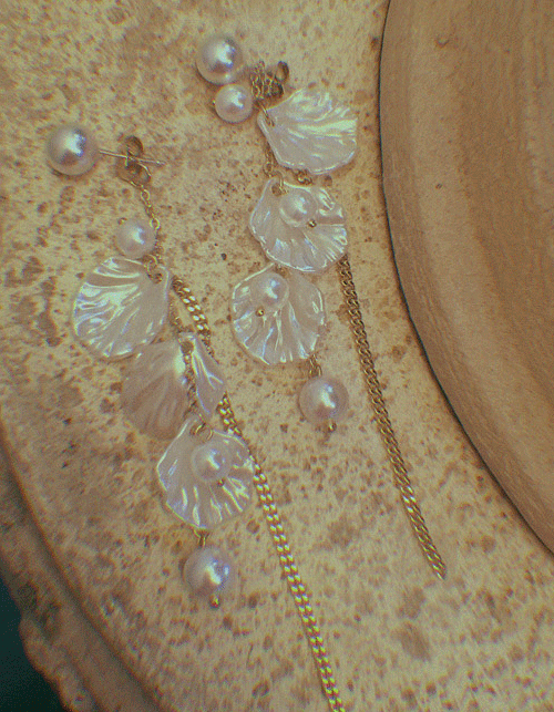 clam pearl chain earring