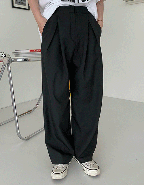 v-pintuck wide slacks  (3 colors)