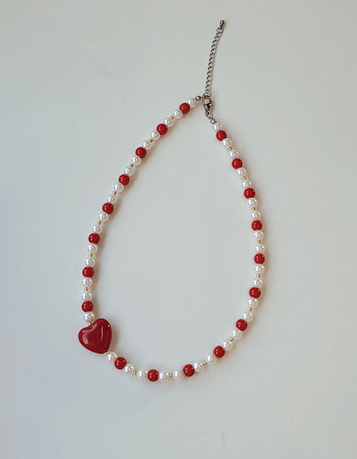 (rowky made 👀) pearl beads heart necklace (2 colors)