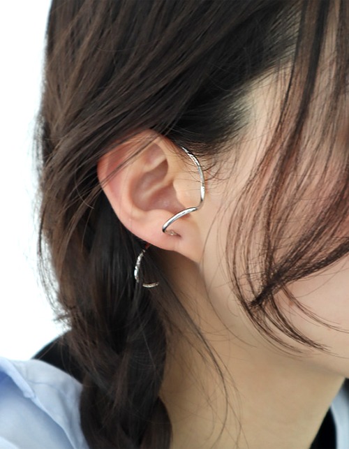 curve line unbal earring (2 colors)
