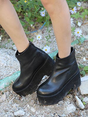 black  heavy ankle boots (only 240size)