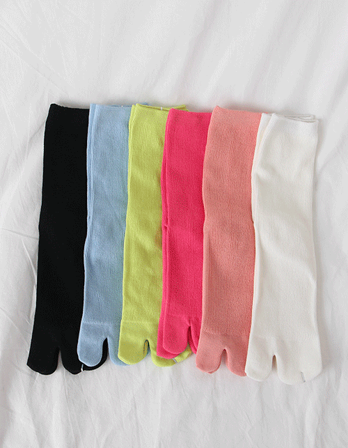 golgi tabi socks (6 colors)