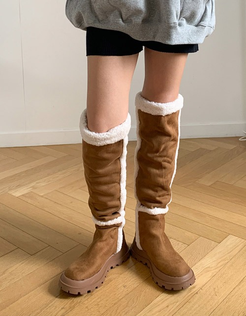 line long ugg boots (2 colors)
