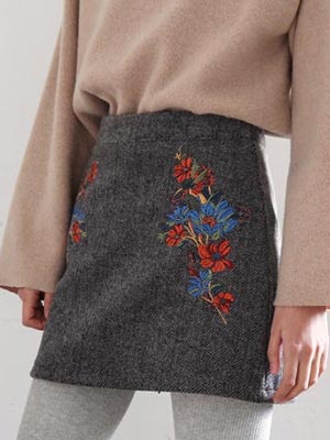 flower embroidery herringbone skirt (2 colors) 