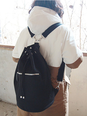 string zipper backpack